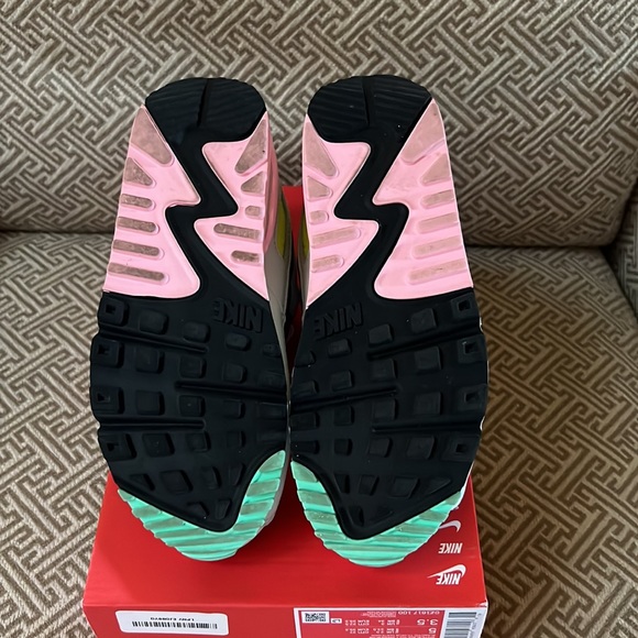 Nike Women’s Air Max 90 “Easter” - Picture 7 of 10